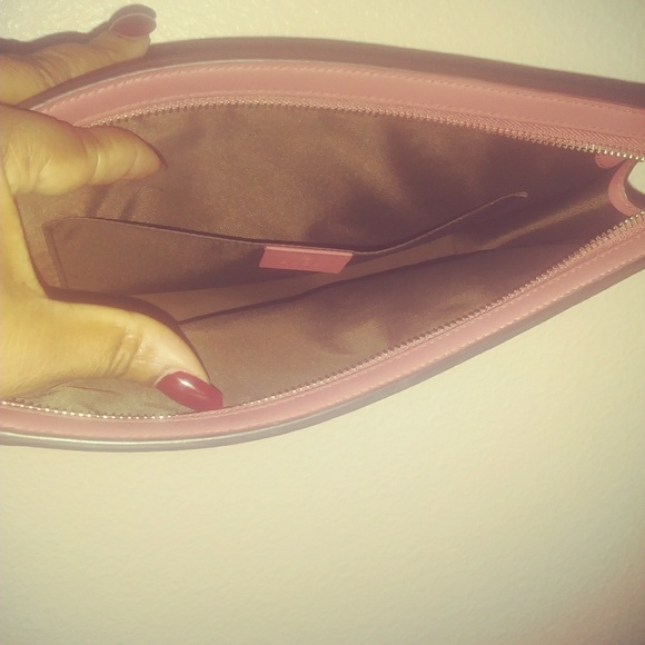 Gucci Clutch - Picture 3 of 3